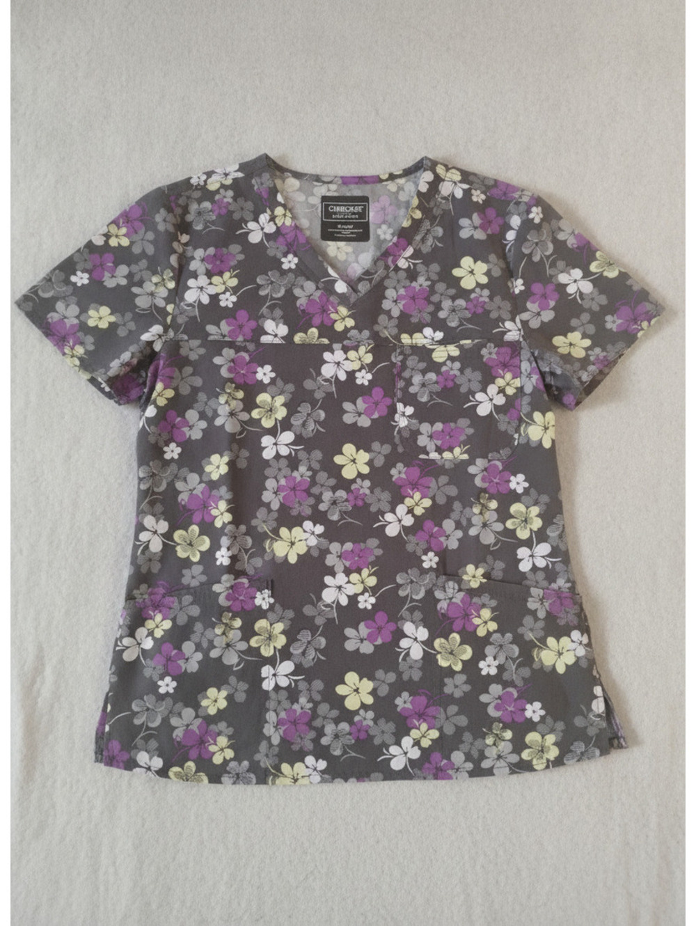 Cherokee Uniforms Floral Scrub Top Gray Purple Yellow V-Neck Pocket S Small
